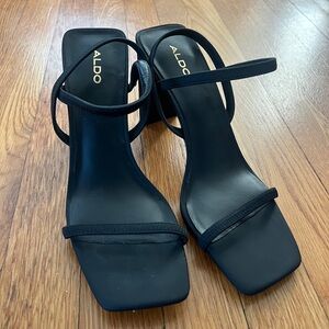 Aldo Black Block Heel Sandals (Okurr)